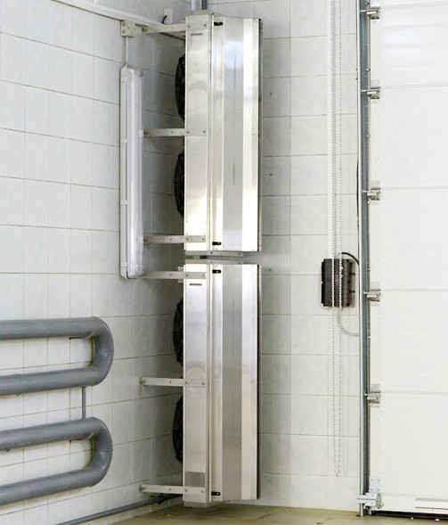 Водяная тепловая завеса Тепломаш КЭВ-75П4050W