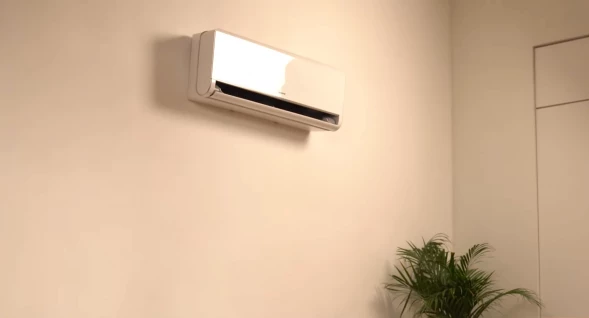 Кондиционер инверторный Lessar LS-HE18KHE2/LU-HE18KHE2